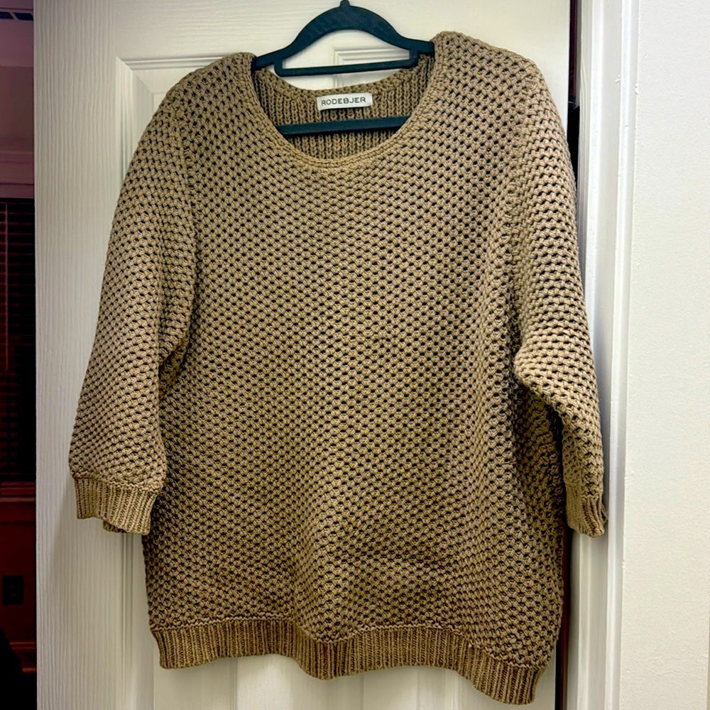 rodebjer knitted sweater tan 3/4 sleeve, size medium